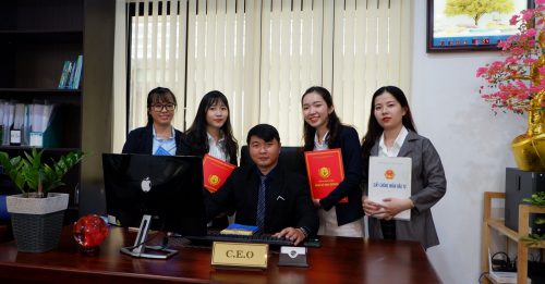 ban giám đốc và cộng sự